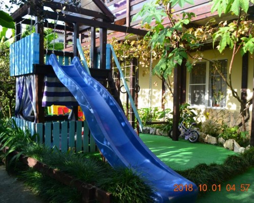 U Palycha Guest House — гостевой дом в Сухуме