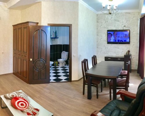 Zentralny Guest House в Сухуме — гостевой дом в центре города
