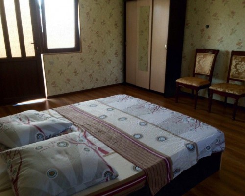 Guest house on ul. Dermanovskogo — гостевой дом в Сухуме