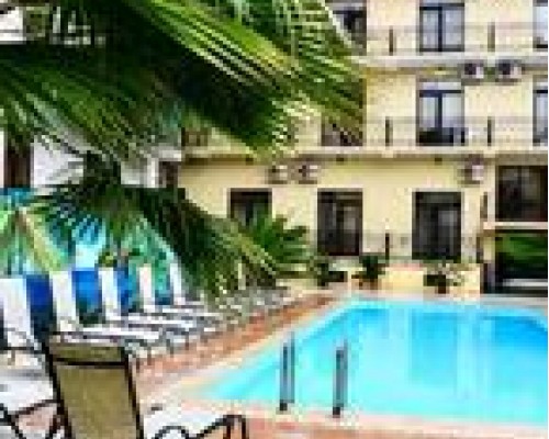Клуб-отель Амран 4* в Гагре: обзор для туристов
