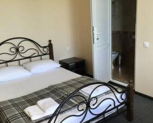 Guest House Sunrise в Гагре: гостевой дом без категории