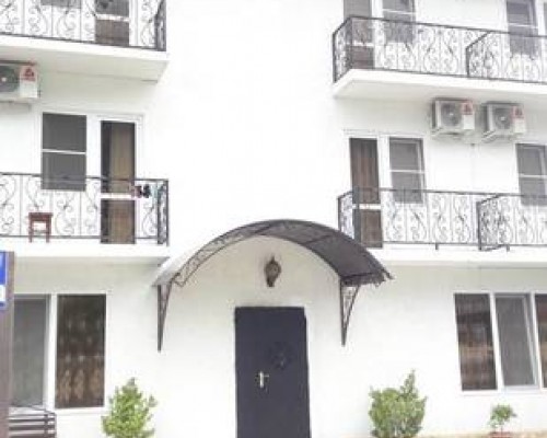 Iason Guest House в Гагре: гостевой дом без официальной категории