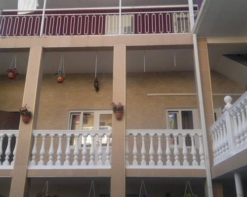 Green Guest house в Гагре — гостевой дом без звёзд