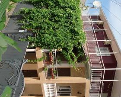 Green Guest house в Гагре — гостевой дом без звёзд