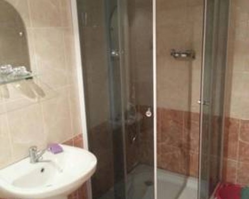 Green Guest house в Гагре — гостевой дом без звёзд