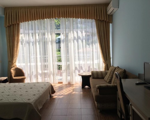 Arstaa Hotel в Гагре: 50 метров до пляжа
