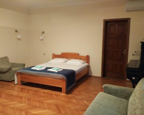 Guest House Lavr в Гагре: гостевой дом без категории