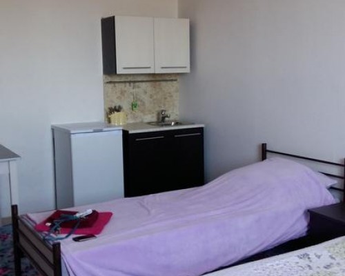 Kalina Guest House, Гагра — гостевой дом с бассейном и сауной