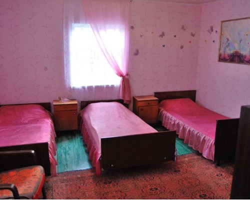 Slavyansky Dom Guest House в Гагре: что это за отель