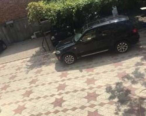 Guesthouse on Abazgaa 25 в Гагре: что это за гостевой дом