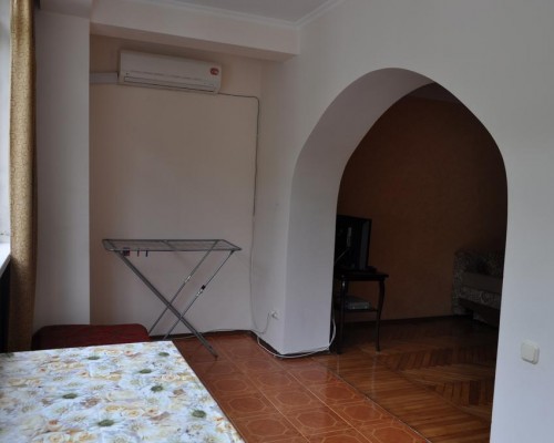 Apartment na Ardzinba 133 в Гагре: апартаменты в центре