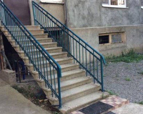 Guest House na Komarov 1 в Гагре: честный обзор дома