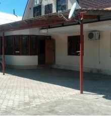 Guest House on Shaumana 6