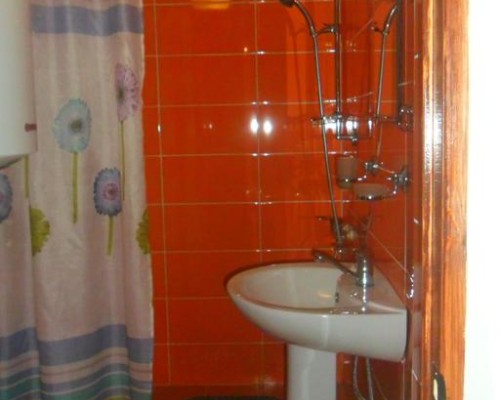 Guest House ASTRA в Гагре: гостевой дом с кухней и трансфером