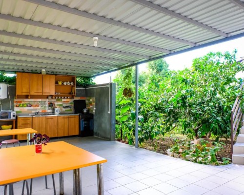 Guest House ASTRA в Гагре: гостевой дом с кухней и трансфером