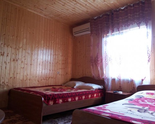 Roxana Guest House — гостевой дом в Гагре (Абхазия)