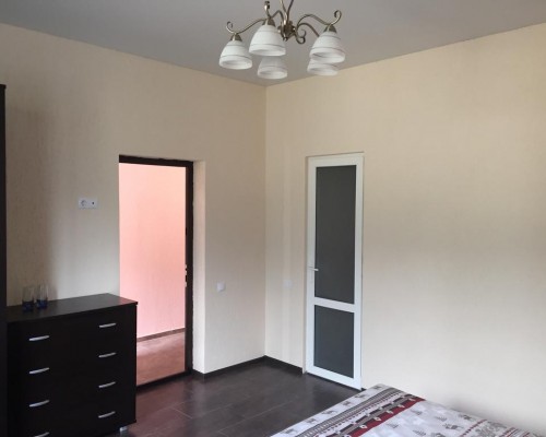Castle Guest House в Новом Афоне: гостевой дом на первой линии