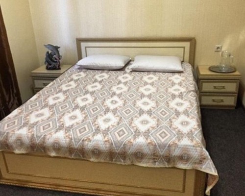 Riviera Guest House, Новый Афон: гостевой дом в центре