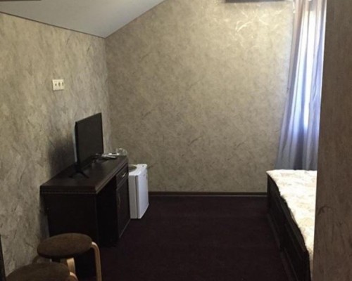 Riviera Guest House, Новый Афон: гостевой дом в центре