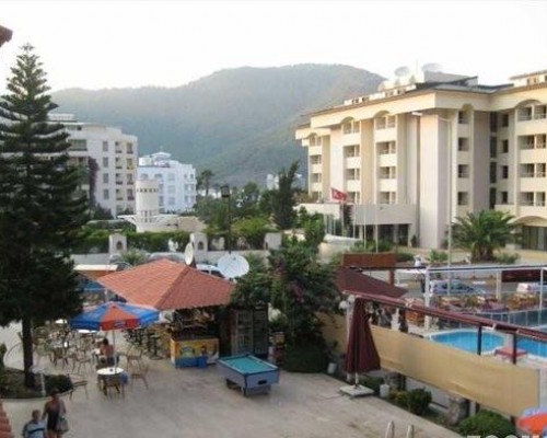 Melita Apart Hotel 3* в Ичмелере: апартаменты у моря