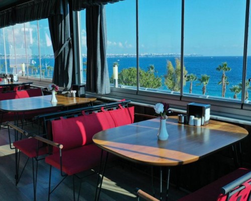 Erdem Hotel 3* в Анталье (Коньяалты): 40 метров до моря