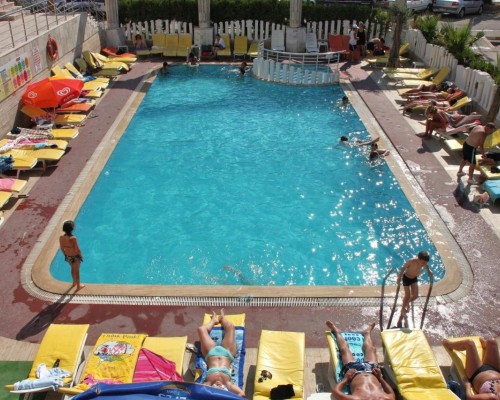 Mutlu Apart Hotel 3* в Дидиме: апарт-отель в 200 метрах от пляжа