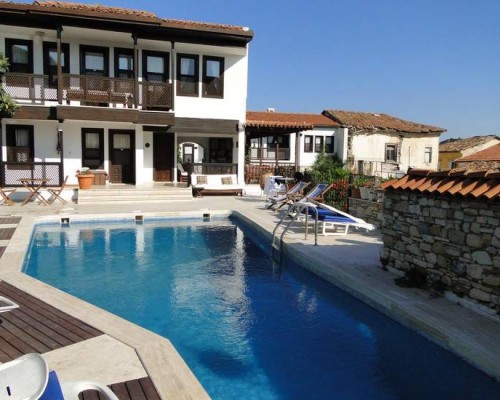 Villa Konak Hotel в Кушадасы: семейный отель в историческом центре
