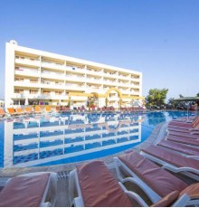 Tuntas Family Suites Kusadasi 4* Tuntas Family Suites Kusadasi 4*
