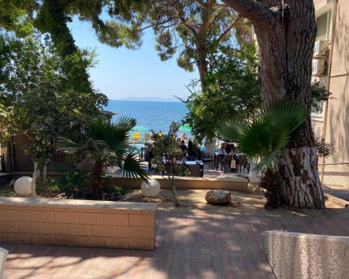 Melis Hotel Kusadasi — отель на берегу в Кушадасы