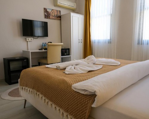 Garden Palace Pansiyon, Кушадасы: отзыв частного агента