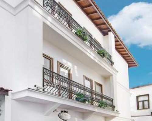 Maison Bahar Suites & Hotel, Кушадасы — апартаменты в центре