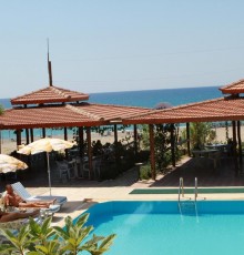 As Queen Beach Hotel 3*