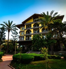 Green Imperial Beach Hotel