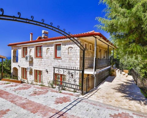 Villa Mina в Каше: что это за отель и кому он подойдёт