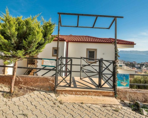 Kas Inn Kirmizi Apart в Каше: апартаменты с панорамным видом