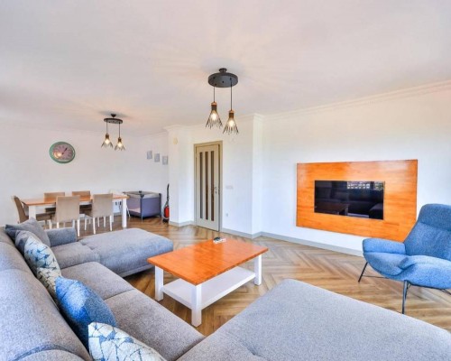 The Townhouse Apartment в Каше — апартаменты без звёзд