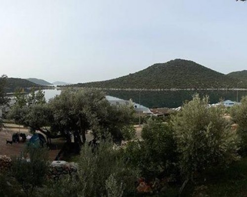 Can Tent Camping в Каше: кемпинг с дайвингом без звёзд
