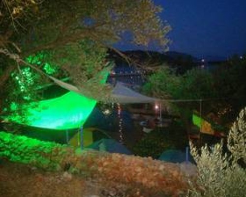 Can Tent Camping в Каше: кемпинг с дайвингом без звёзд