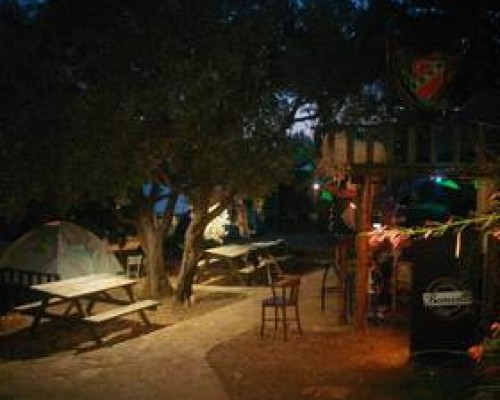 Can Tent Camping в Каше: кемпинг с дайвингом без звёзд