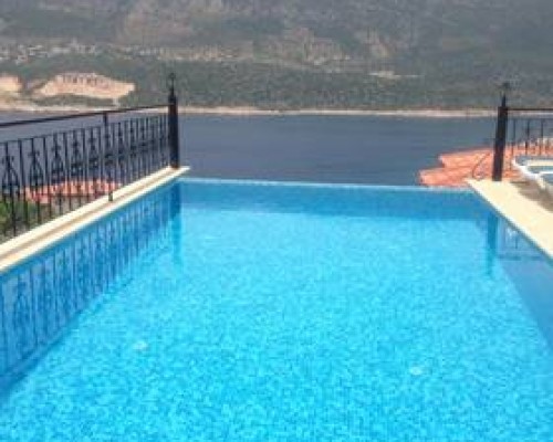 Villa Kastello в Каше: вилла с бассейном и барбекю