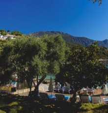 Blanca Beach Hotel