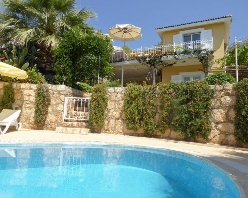 Villa Mimosa в Каше: вилла для активного отдыха и дайвинга