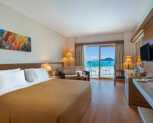 AZURE BY YELKEN 5* в Тургутреисе: честный обзор для подбора тура