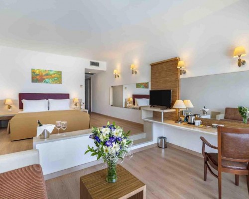 AZURE BY YELKEN 5* в Тургутреисе: честный обзор для подбора тура