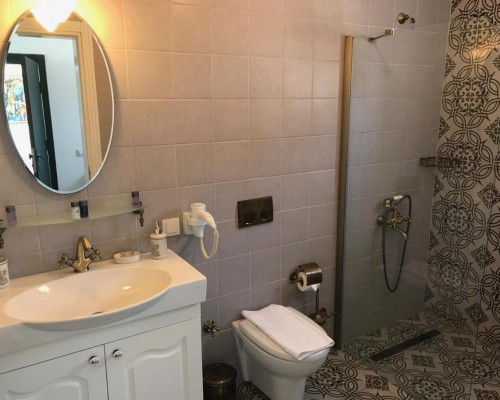 Bahama Art Hotel, Тургутрейс — взгляд турагента