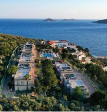 Happy Hotel 3*