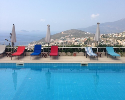 Lavender's Lodge Hotel в Калкане: честный обзор
