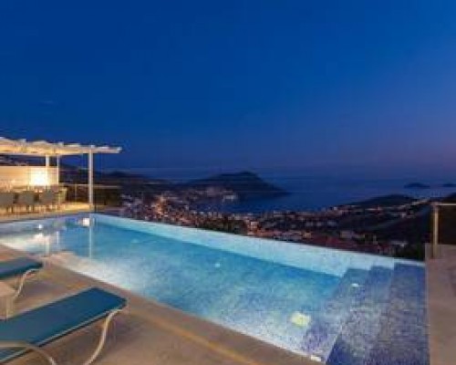 Villa Ela в Калкане — вилла для романтического отдыха