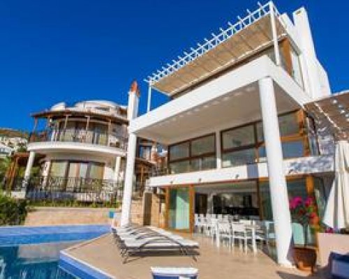 Villa Sea Front в Калкане: что это за отель и кому он подойдёт