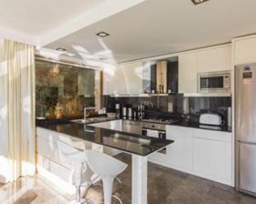 Villa Sea Front в Калкане: что это за отель и кому он подойдёт